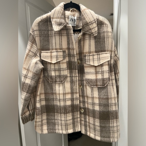 Zara Jackets & Blazers - Zara Plaid Button-Up Jacket Shacket